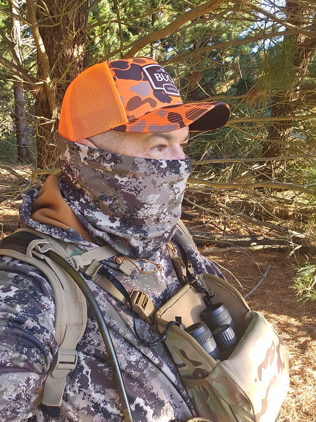 Customer photo review of Men’s Fleece Hoodie with Neck Gaiter FS18M