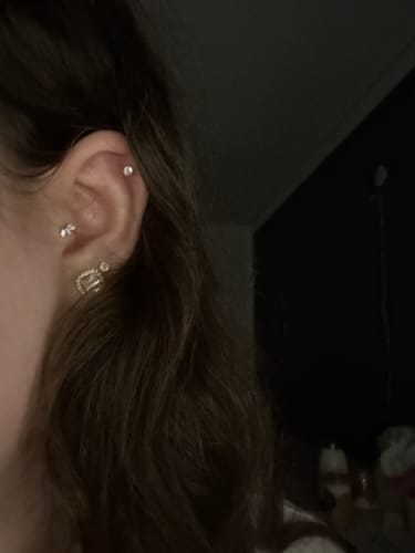 Customer photo review of Spiral Tennis Nasenstecker | Titan