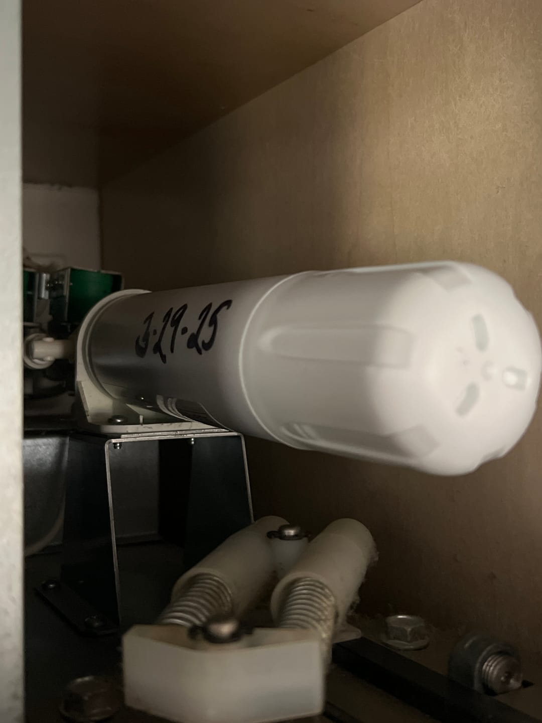 Customer photo review of Sub Zero 4204490 Water Filter & 7042798 Cartridge Combo Pack