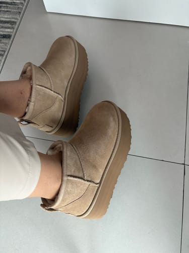 Customer photo review of UGG Women's Classic Ultra Mini Platform Sand - Bugüne Özel İndirim