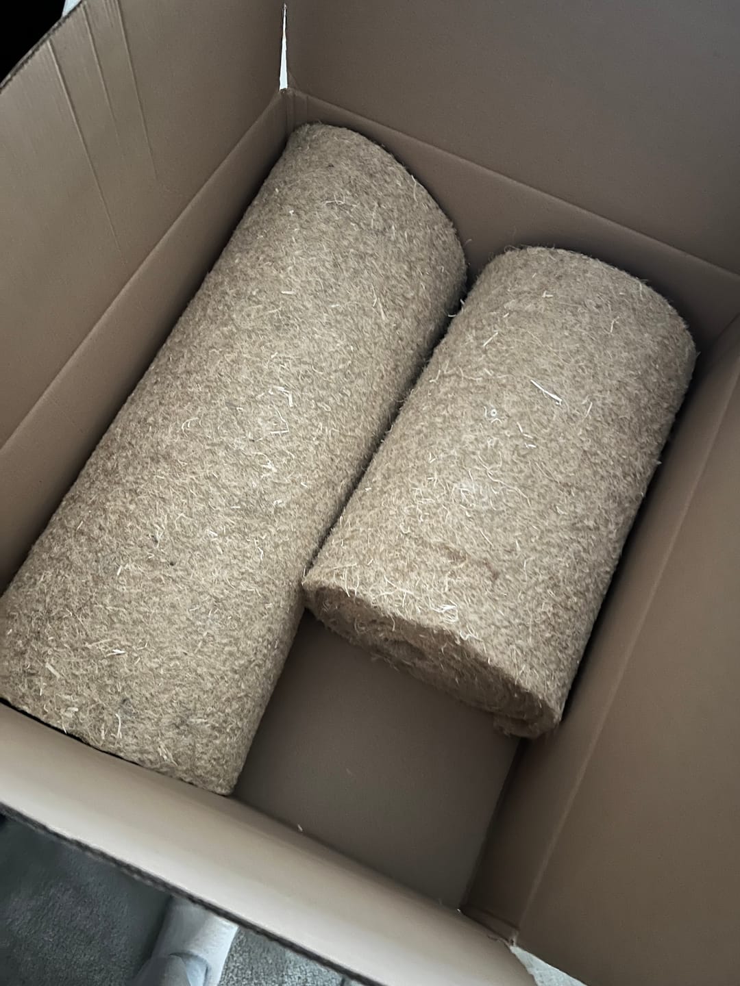Customer photo review of Nagerteppich aus 100% Hanf auf Rolle mit 5m Länge, 60cm Breite, 10mm dick