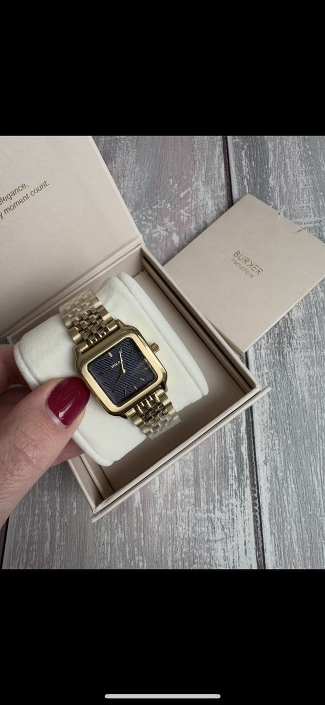 Customer photo review of Macy Gold Black