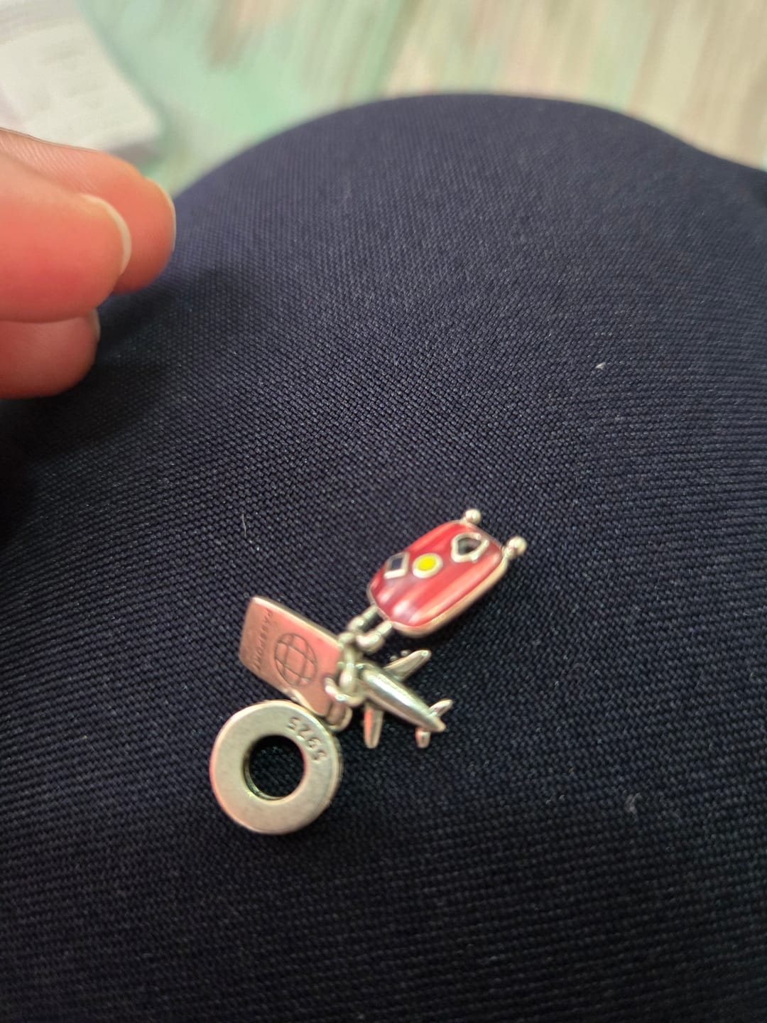 Customer photo review of Charm Viaje al Mundo
