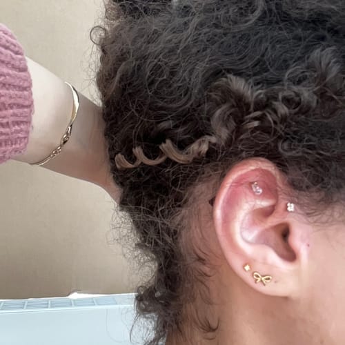 Customer photo review of Elegant Tie Ohrstecker | 18K vergoldet