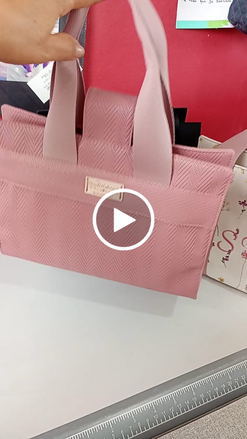 Customer video review of SINTETICO DUNA 0.9MM FLORES DELICADAS