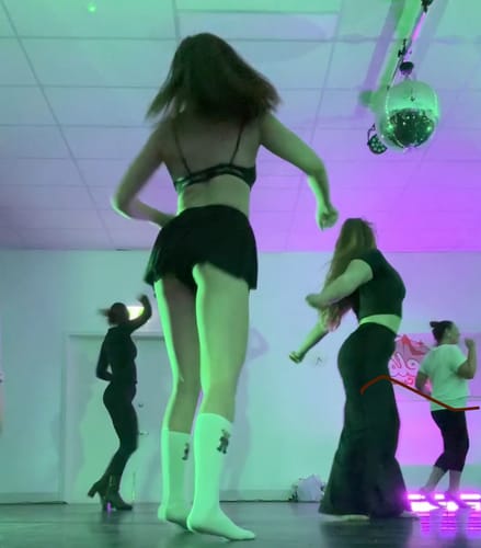 Customer photo review of Sarah Bottom - Flowy Mesh High Waist Skort Black