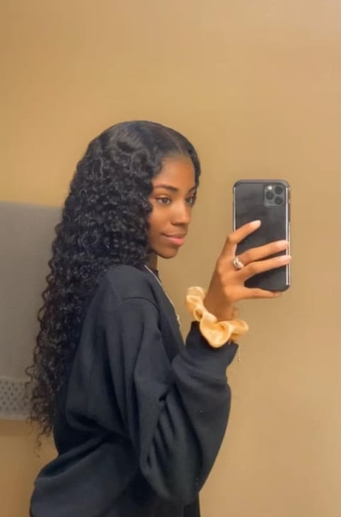 Customer photo review of MORE FACE 360 Glueless Wig Water Wave Invisi Drawstring Wear And Go Wig Quick Install Pre-Bleached And Pre-Cut HD Lace Human Hair Wigs Beginner Friendly