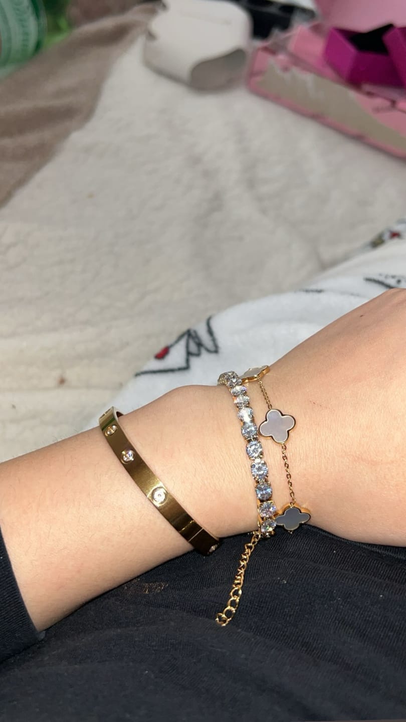 Customer photo review of Tennis Armband | 18K vergoldet
