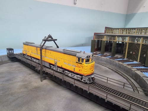 Customer photo review of Athearn Genesis ATHG41175 HO U50 w/DCC & Sound, UP #41