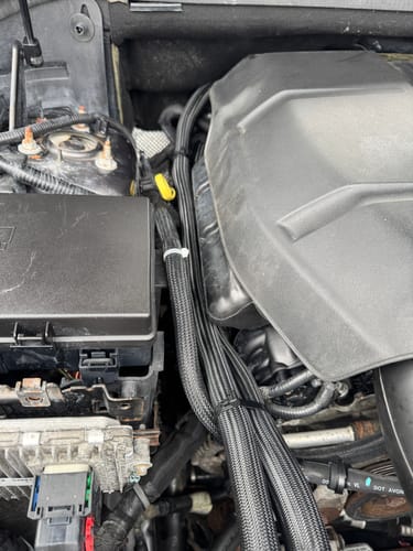 Customer photo review of 2011 - 2021 Dodge Durango 3.6L Catch Can Kit