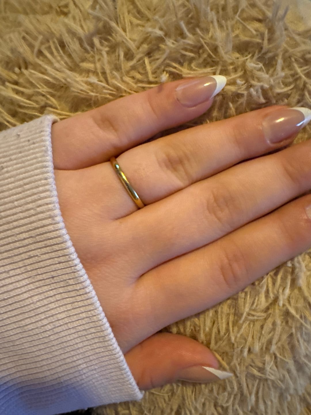 Customer photo review of Thin Lena Ring | 18K vergoldet