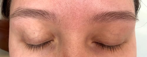 Customer photo review of Suero para pestañas y cejas