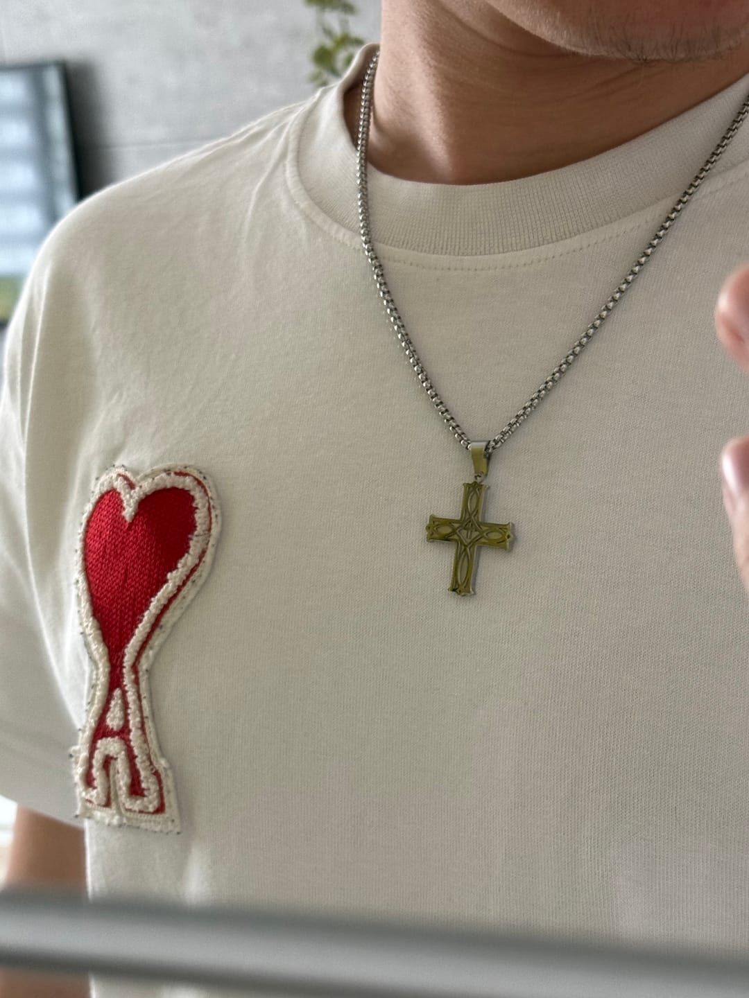 Customer photo review of Statement™ Kreuzkette