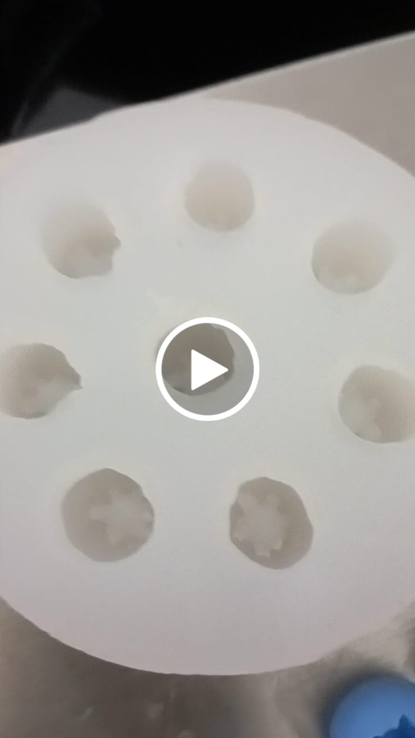 Customer video review of Molde arandanos