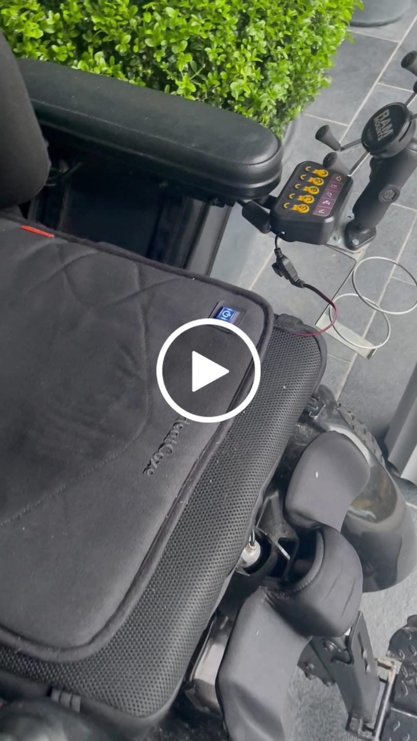Customer video review of HeatCoze Sitteunderlag Med Varme USB