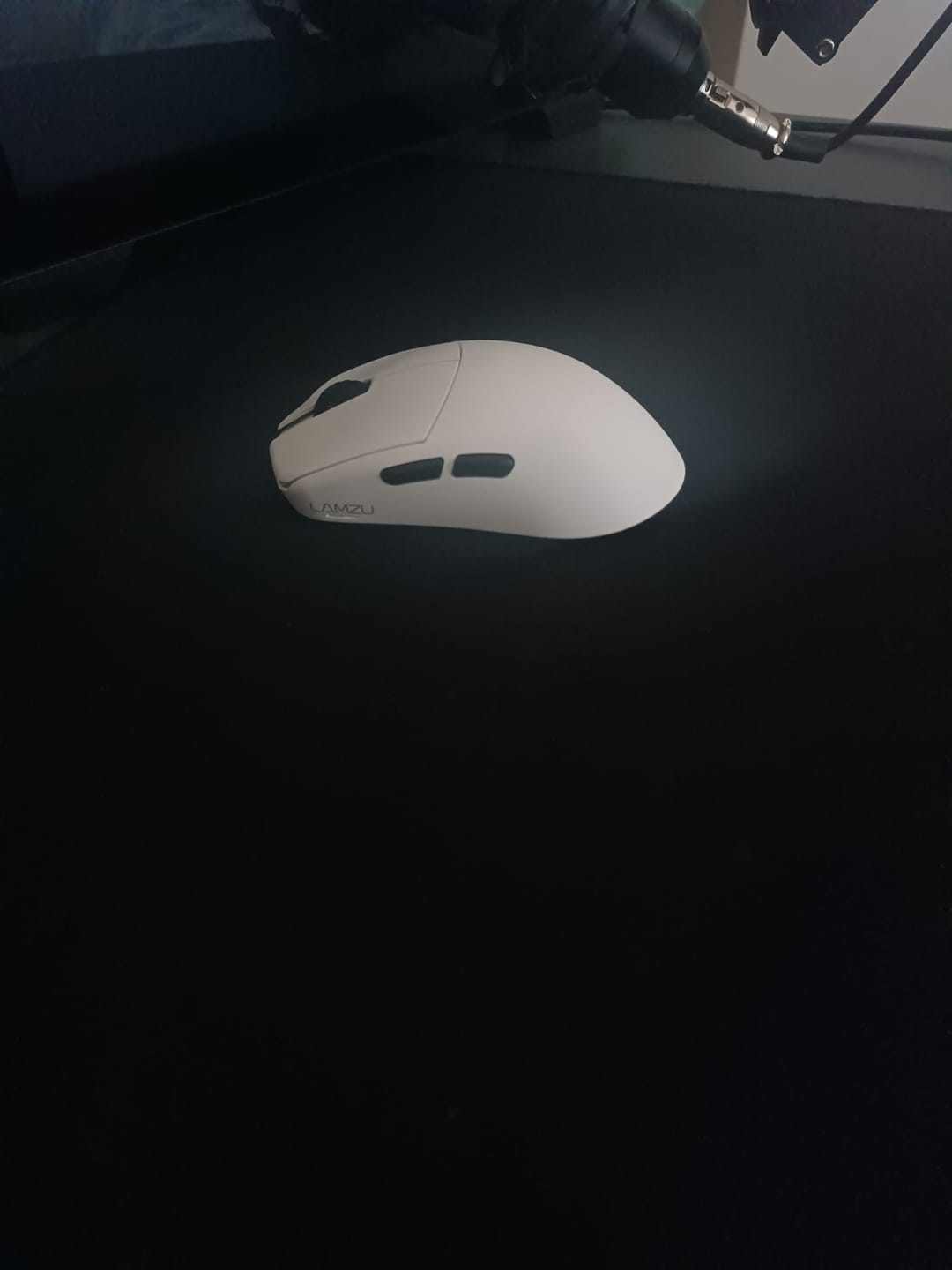Customer photo review of Lamzu Maya X Wireless Mouse
