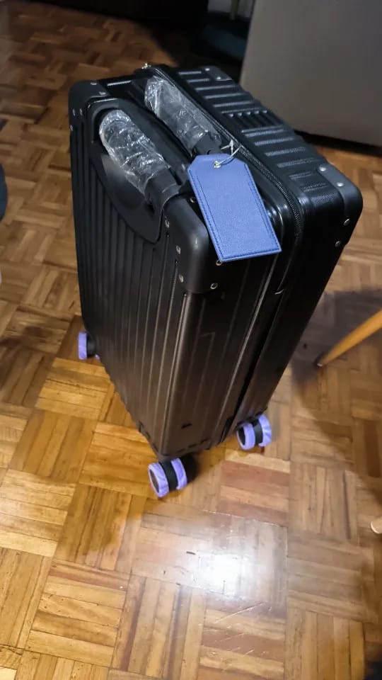 Customer photo review of Étiquette de Voyage pour Valise