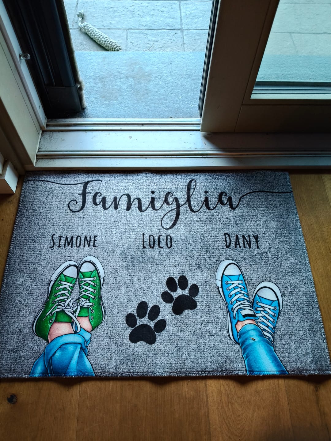 Customer photo review of Scarpe e zampe - Zerbino personalizzato