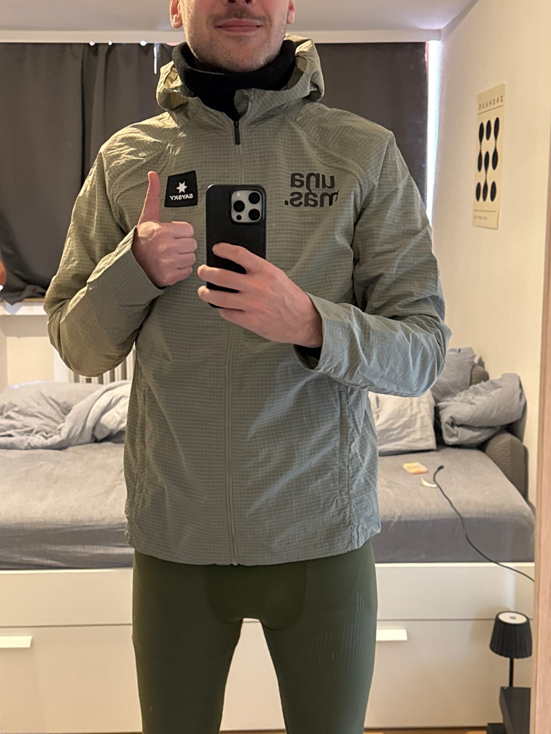 Customer photo review of saysky clean pace hooded jacket, beige.