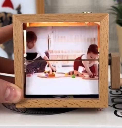 Customer photo review of Custom photo box with a crank