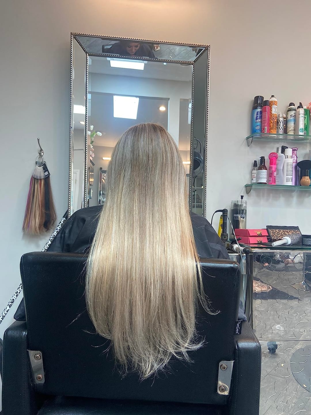 Customer photo review of Moresoo Virgin Invisible Genius Weft Hair Extensions Human Hair Bundles (#R19/60)