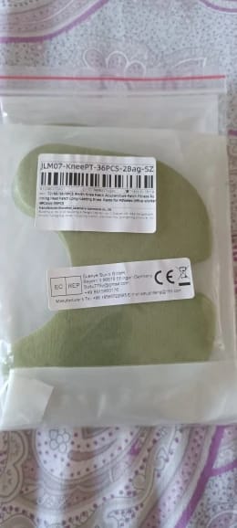 Customer photo review of All-Natural Herbal Knee Patch