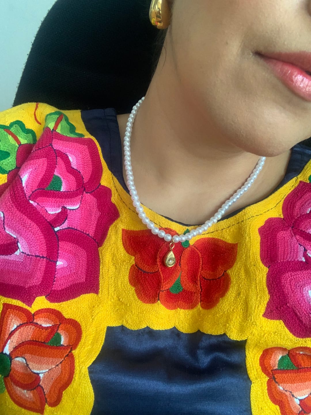 Customer photo review of Collar Pearl Stella