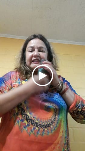 Customer video review of Melena de León Cápsulas + Gotas - Extracto Ultra Concentrado