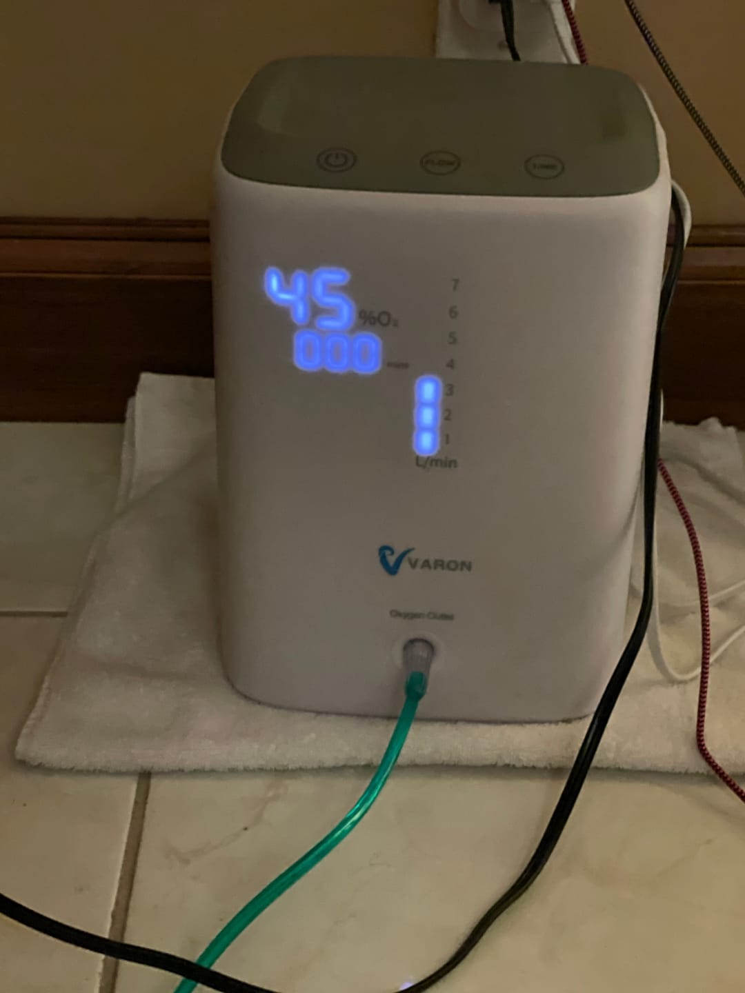 Customer photo review of Varon 1-7L/Min Home Oxygen Concentrator VH-3