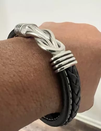Customer photo review of Aan Mijn Zoon - Moeder en Zoon Voor Altijd Met Elkaar Verbonden - Gepersonaliseerde Infinity Armband