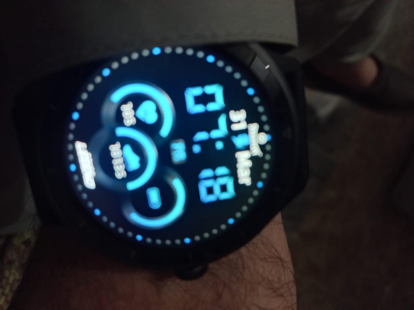 Customer photo review of SVESTON LEGEND SMARTWATCH