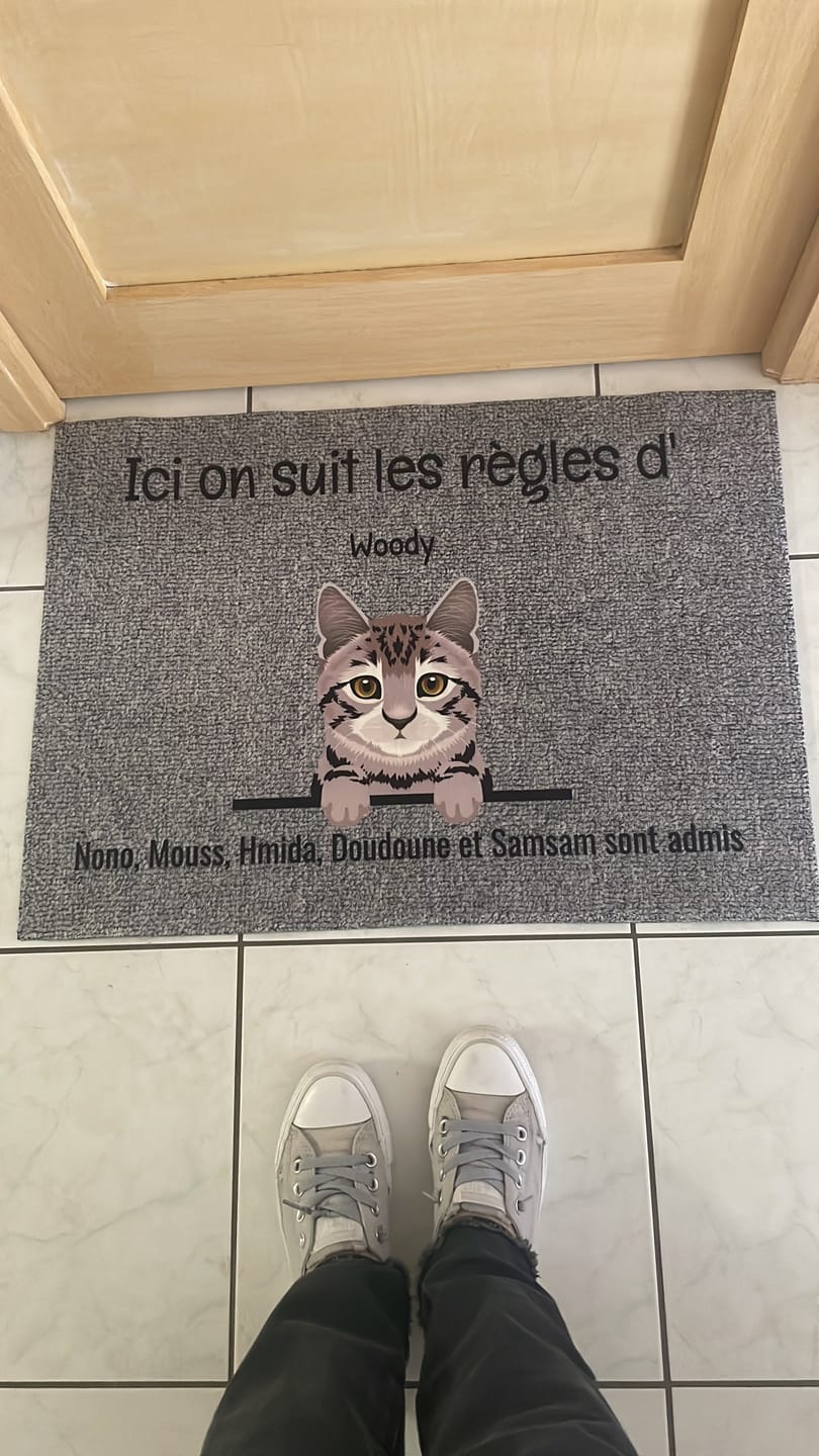 Customer photo review of Tous mes amis à poils - Paillasson personnalisé