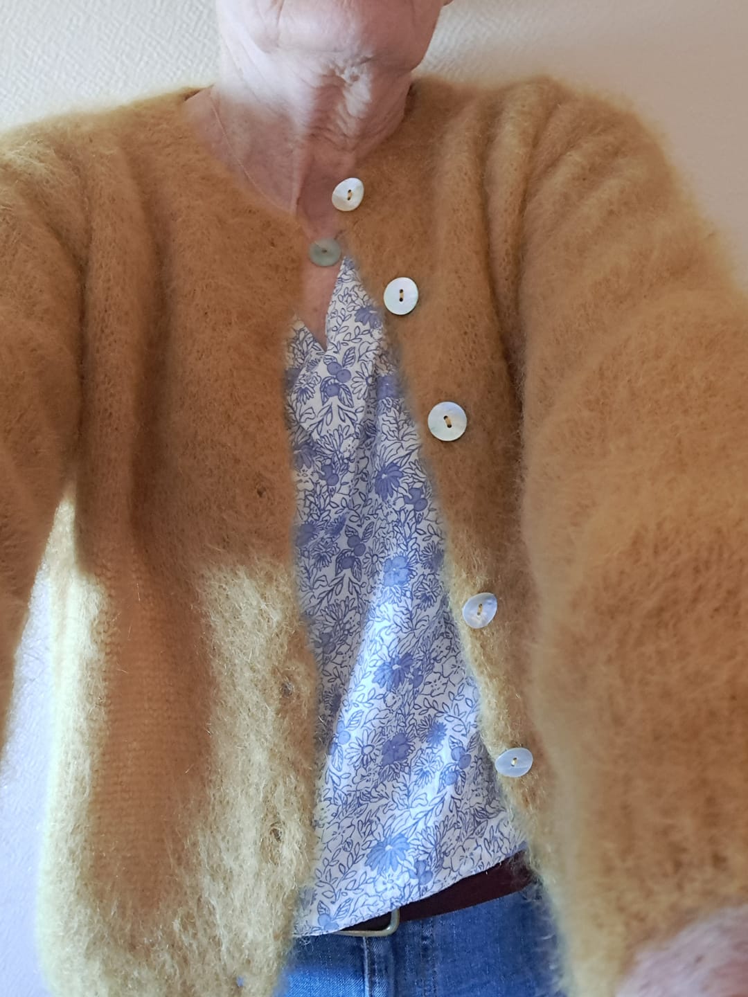 Customer photo review of Blouse Eulalie col V - manches 3/4 - double gaze de coton chardon