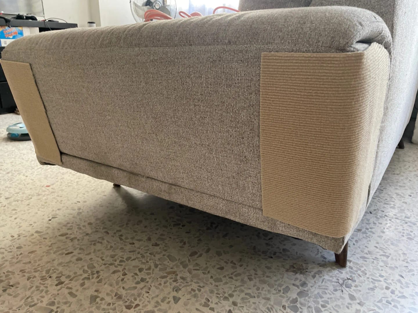 Customer photo review of Multifunctional Cat Scratching Carpet