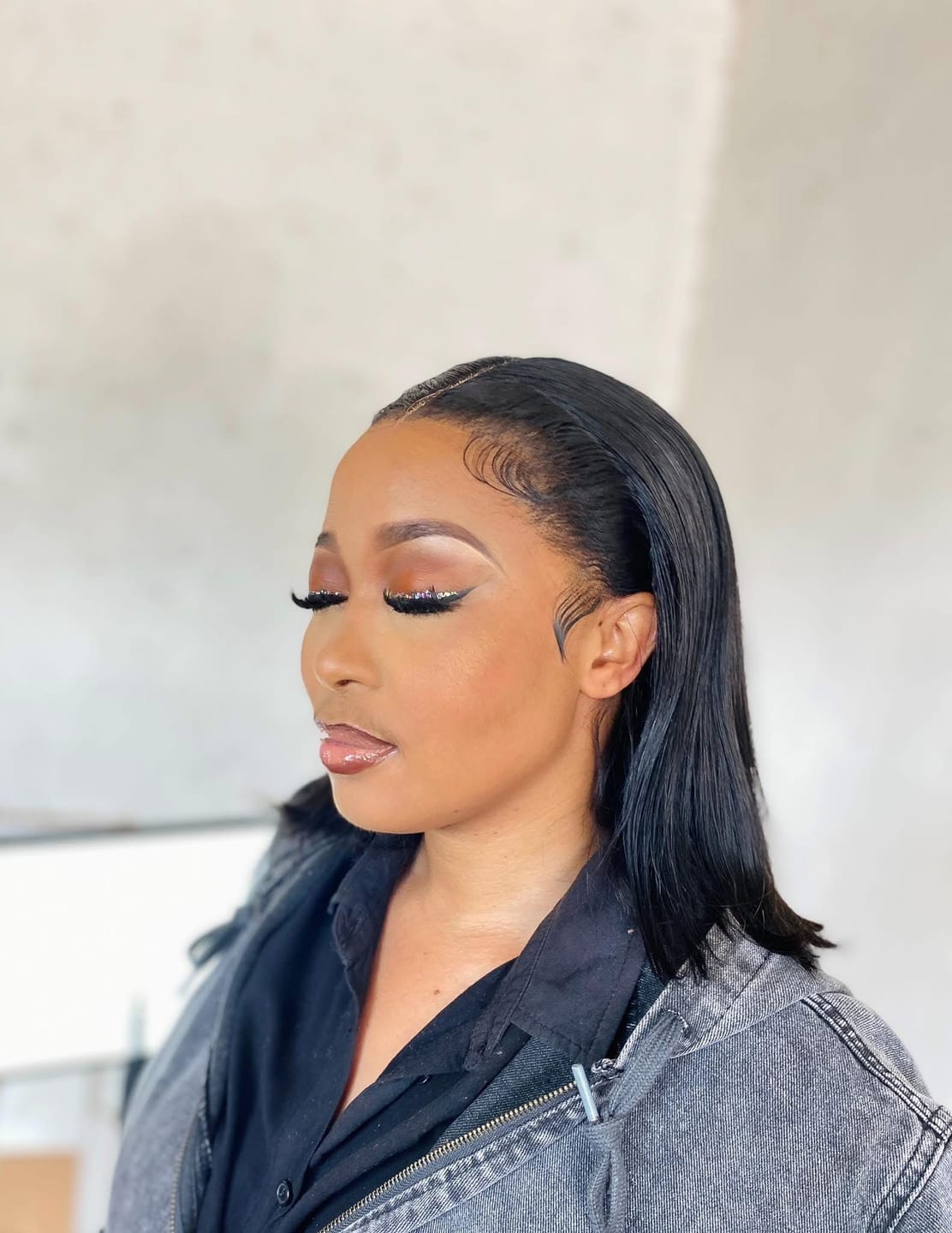 Customer photo review of EMMY Lace Frontal Brown Bob Wigs