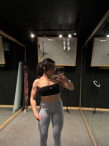 Customer photo review of Light Grey Acid Wash Low V-Back Scrunch Butt Leggings