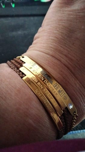 Customer photo review of Armband "Ich bin genug."