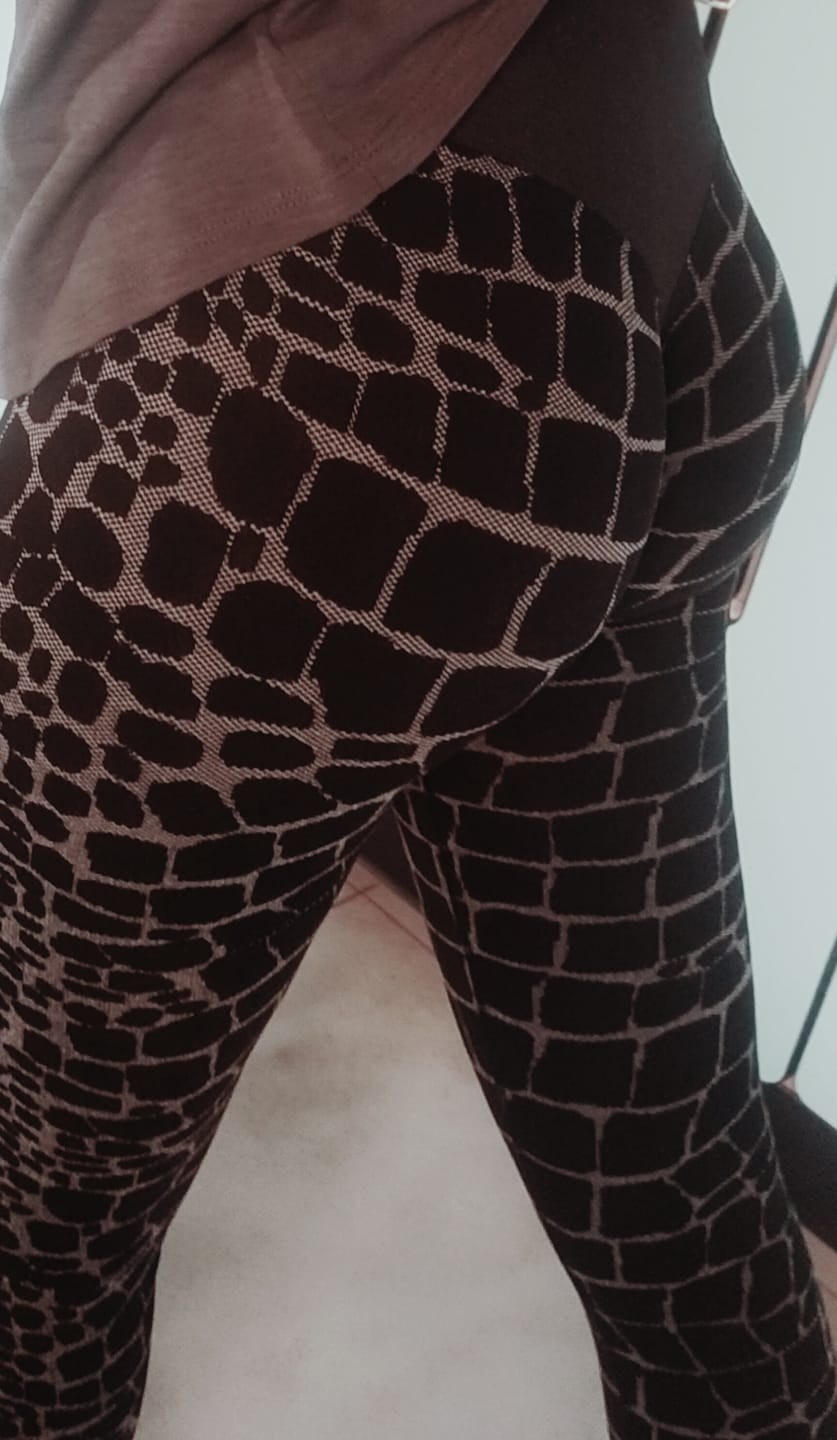 Customer photo review of Leggings All-Up Cocco Nero