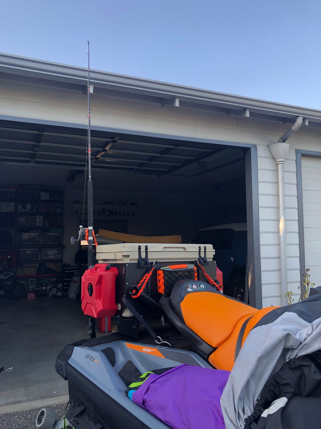 Customer photo review of JET TECH ADVENTURE FISH BOX