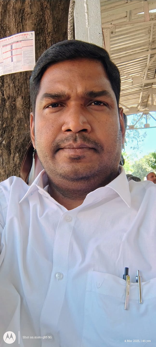 Customer photo review of Good Luck - 100% Cotton Formal White Shirt Pack Of 2 Combo For Men | Uathayam