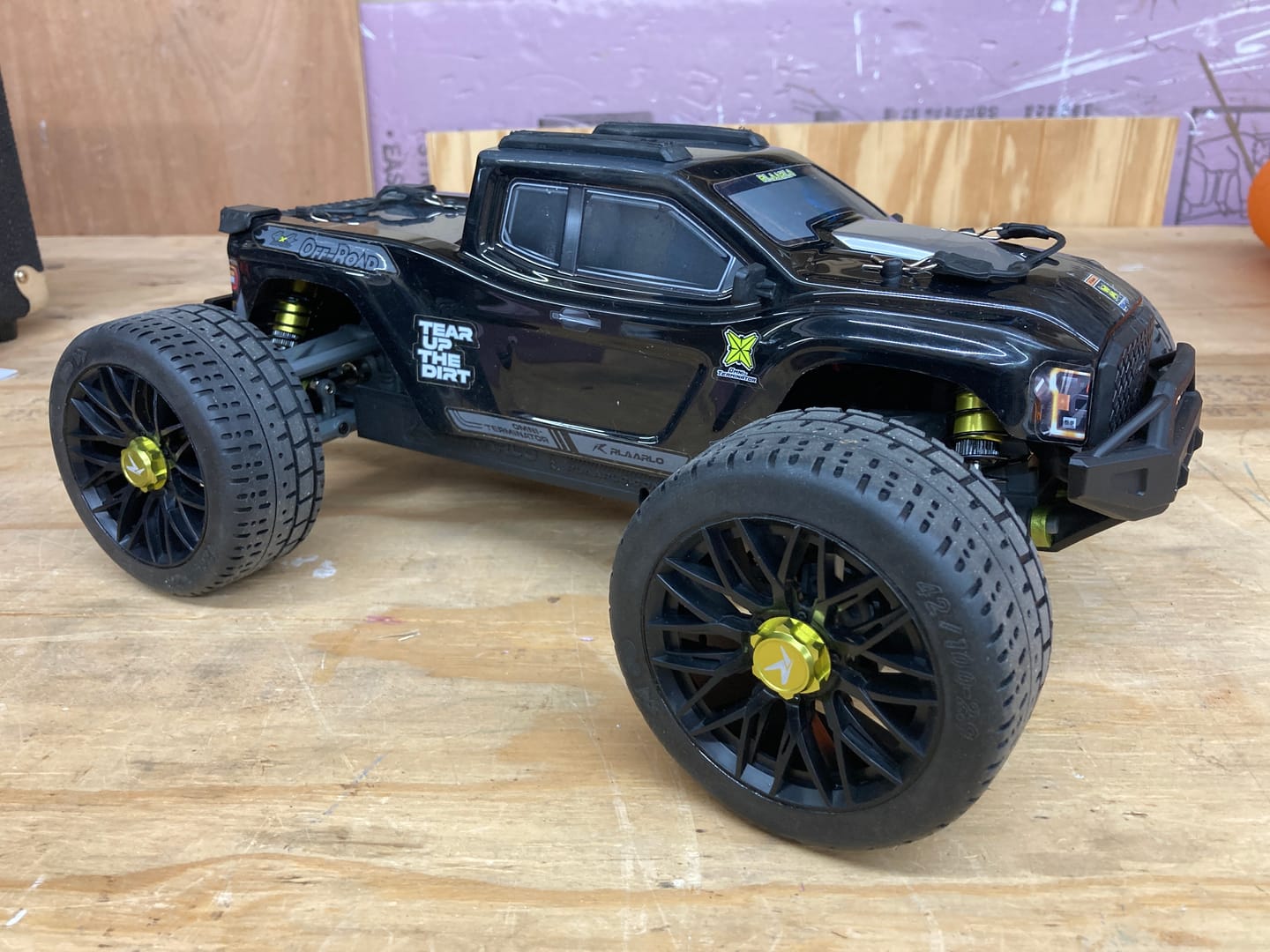Customer photo review of Car Body, PC, Black For RZ001
