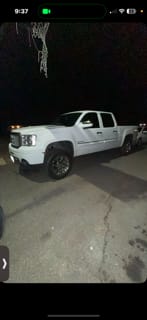 Customer photo review of 07-18 Silverado Sierra 1500 Red Upper Control Arms with 3" Front Leveling Lift Kits