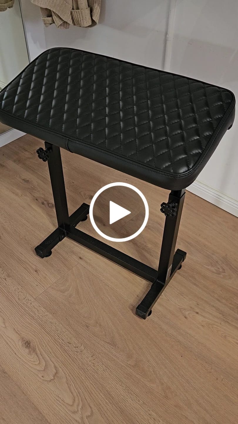 Customer video review of Original Tattoo Armrest XXL FAT BOY - pillow size 70x37cm