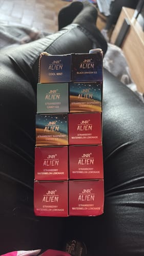 Customer photo review of JNR Alien 10000 Puffs Disposable Vape