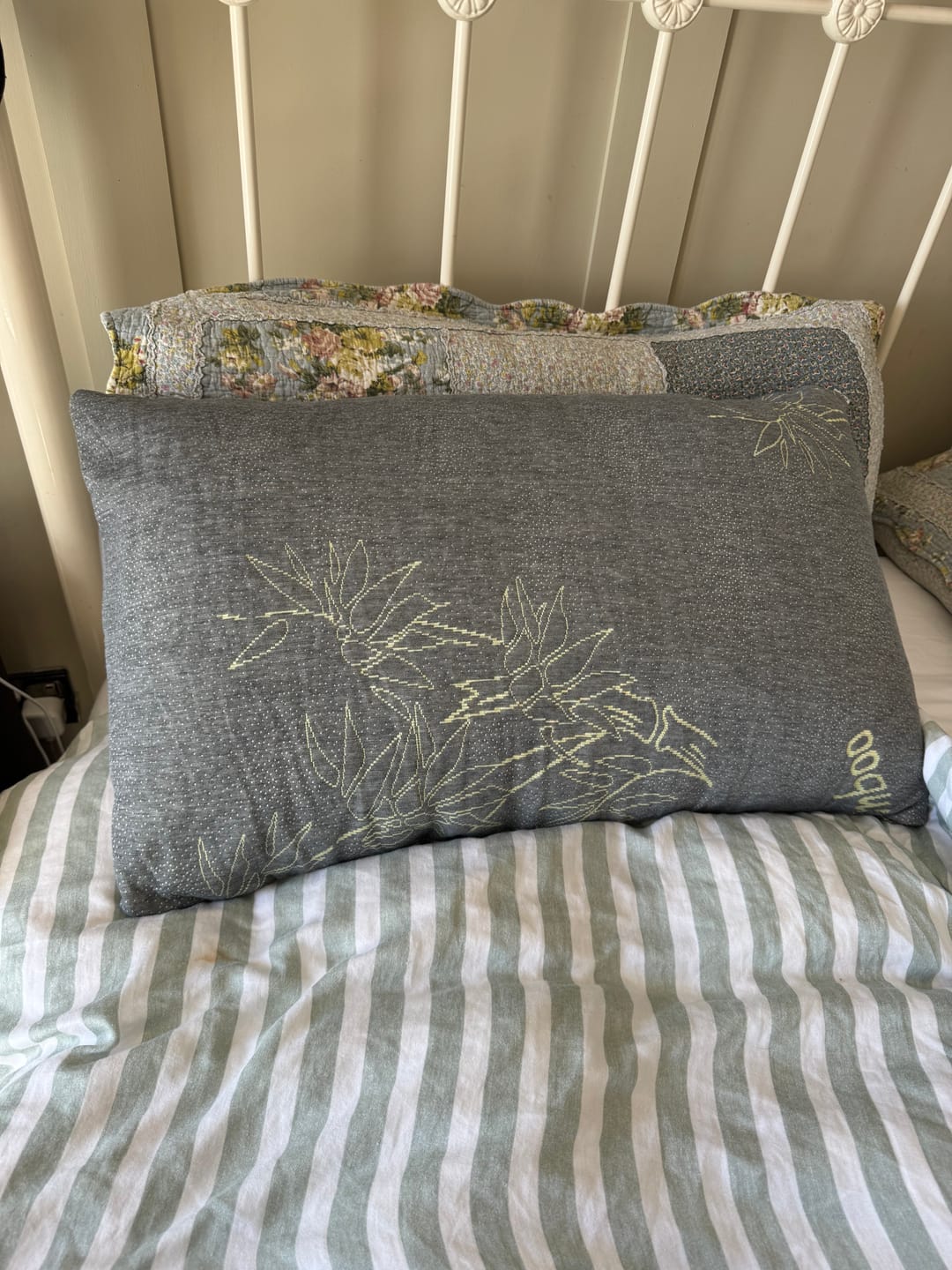 Customer photo review of Bamboo Charcoal Memory Foam Pillow