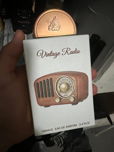 Reseña con foto de un cliente sobre Perfume Unisex LATTAFA VINTAGE RADIO 100 ml EDP