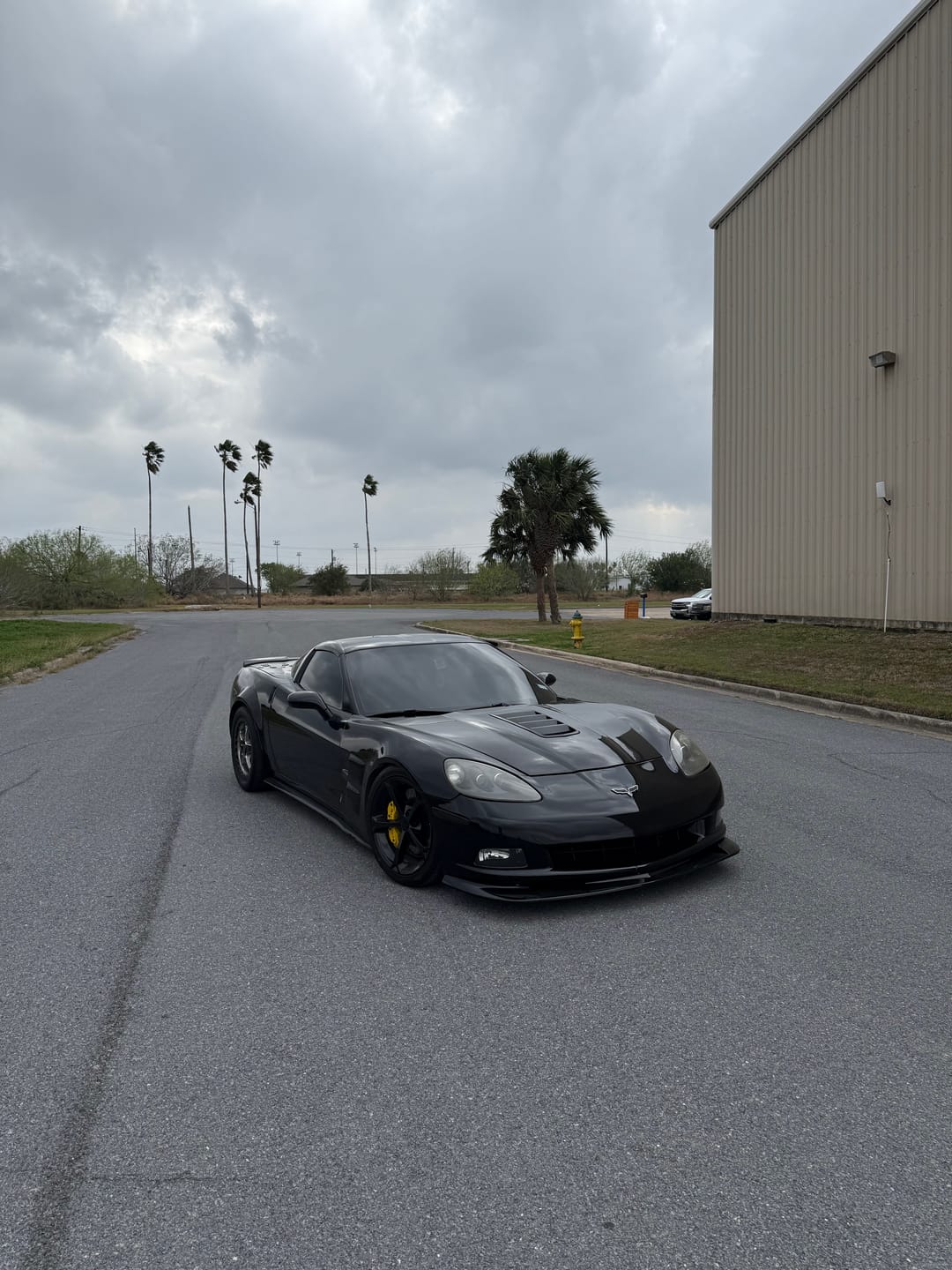 Customer photo review of Corvette C6 Base Extended Front Splitter Lip | ZR1 Conversion Package