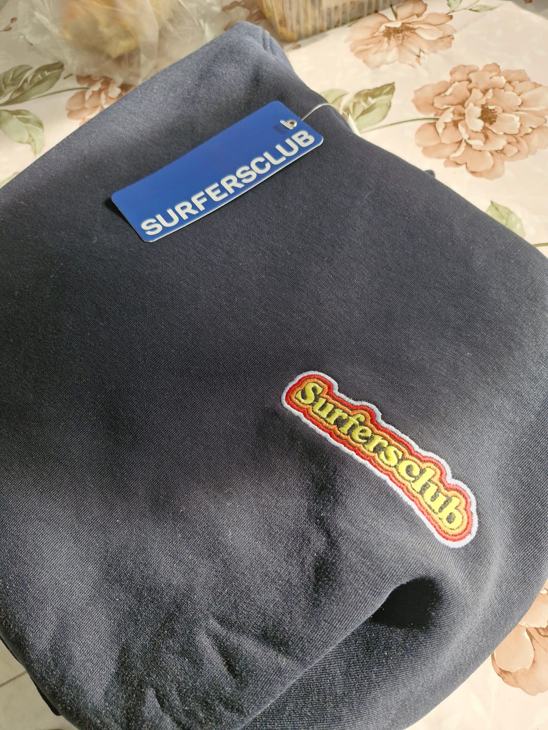 Customer photo review of Surfersclub Oversized Patch Hoodie