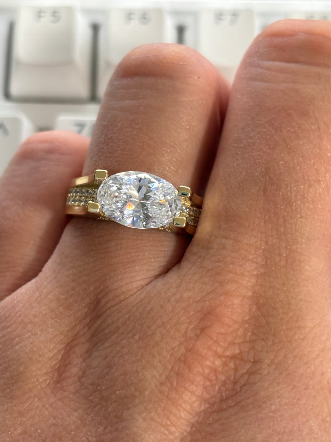 Customer photo review of Solarii New Arrived 5.0ct Oval Cut Engagement Ring