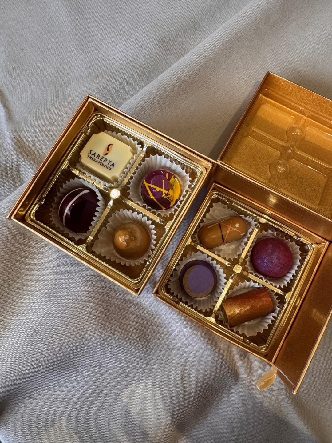 Customer photo review of Customized Logo Chocolate, One Color
